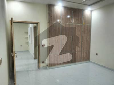 سینٹرل پارک ہاؤسنگ سکیم لاہور میں 3 کمروں کا 10 مرلہ بالائی پورشن 50.0 ہزار میں کرایہ پر دستیاب ہے۔