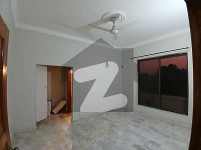 ایف ۔ 11 اسلام آباد میں 4 کمروں کا 10 مرلہ مکان 3.3 لاکھ میں کرایہ پر دستیاب ہے۔