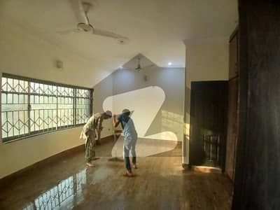 03 Bedroom With Drawing Dining Portion