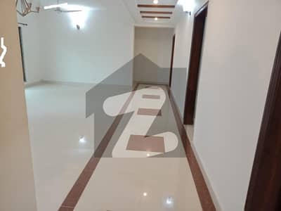 10 MARLA 3 BEDROOMS APARTMENT AVAILABLE FOR RENT
