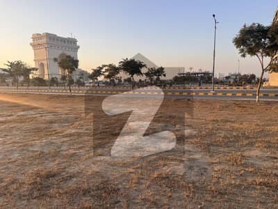 2 Kanal, Main Boulevard, level and Beautiful Location