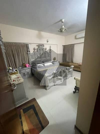 RENOVATED 4-BEDROOM APARTMENT FOR RENT | CLIFTON BLOCK 8