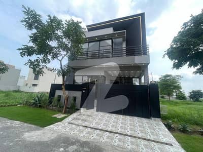 Defense 5 Marla Beautiful House Available For Rent In Dha Lohore