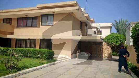 ڈی ایچ اے فیز 5 ڈی ایچ اے ڈیفینس,کراچی میں 6 کمروں کا 2 کنال مکان 22.0 کروڑ میں برائے فروخت۔