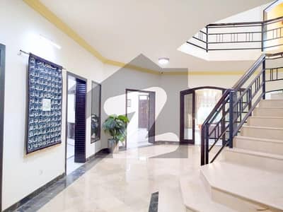 Fully Furnished 6 Beds House For Rent In F11 Isb