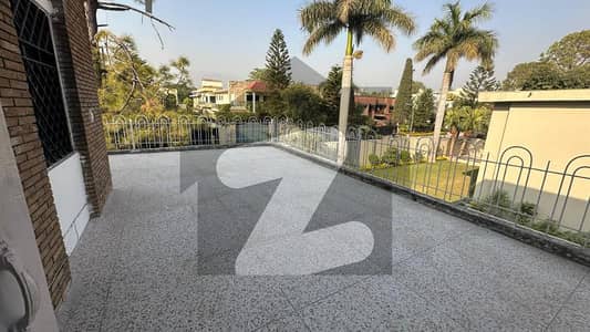 F-8 04 Bedroom COMPACT House With Beautiful Garden