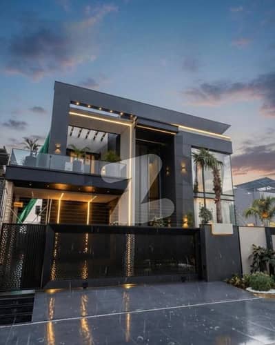 ڈی ایچ اے فیز 6 - بلاک ایل فیز 6,ڈیفنس (ڈی ایچ اے),لاہور میں 5 کمروں کا 1 کنال مکان 8.75 کروڑ میں برائے فروخت۔