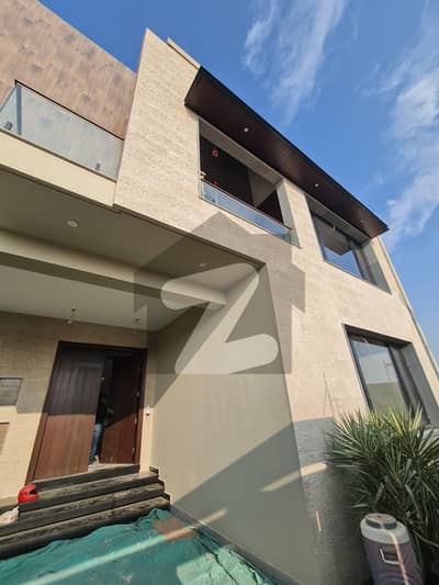 500 Yard bungalow for rent dha phase 8