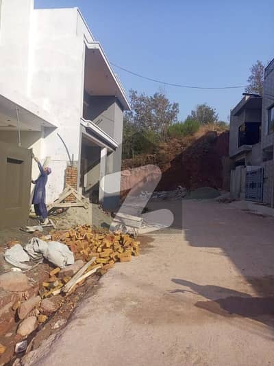 5 Marla Plot Available In Bani Gala Waking Distance Imran Kahn Chook