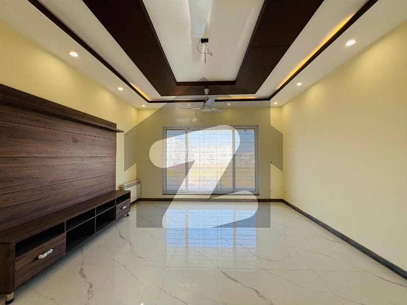 500 Sq Yds Full House 500 Sq Yds Full House