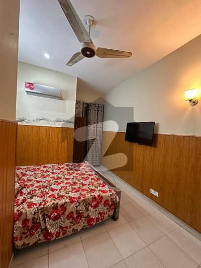 جوہر ٹاؤن فیز 2 - بلاک ایچ3 جوہر ٹاؤن فیز 2,جوہر ٹاؤن,لاہور میں 1 کمرے کا 2 مرلہ فلیٹ 45.0 ہزار میں کرایہ پر دستیاب ہے۔