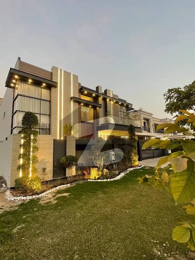 رائل آرچرڈ ملتان پبلک سکول روڈ,ملتان میں 5 کمروں کا 1 کنال مکان 8.65 کروڑ میں برائے فروخت۔