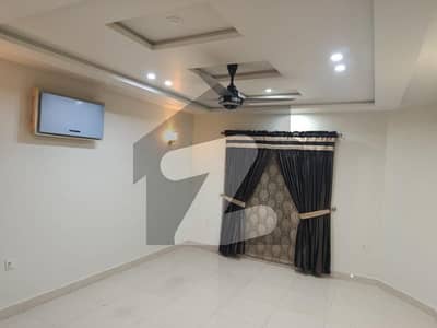 15 Marla House Available For Rent Kohinoor Town Faisalabad