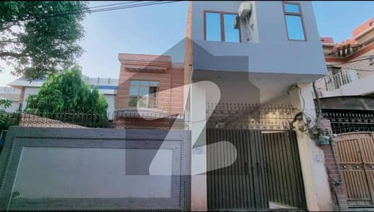 Perfect Prime Location 8 Marla House In Gulgasht Colony For sale