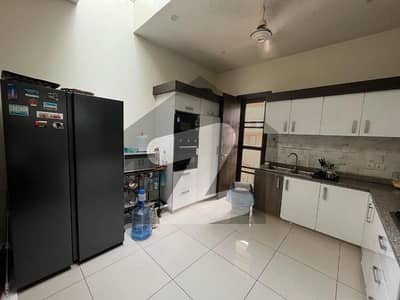 ڈی ایچ اے فیز 6 ڈی ایچ اے ڈیفینس,کراچی میں 3 کمروں کا 1 کنال بالائی پورشن 2.25 لاکھ میں کرایہ پر دستیاب ہے۔