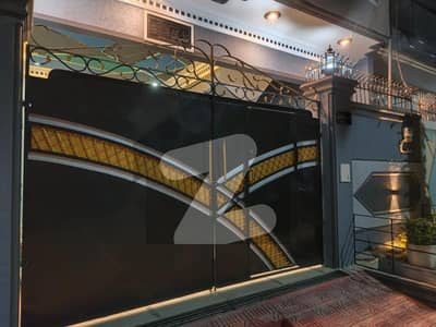 سعدی ٹاؤن سکیم 33,کراچی میں 3 کمروں کا 10 مرلہ مکان 3.05 کروڑ میں برائے فروخت۔