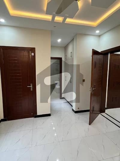 Umer Block 7 Marla Ground Portion Available For Rent Bahria Town Phase 8