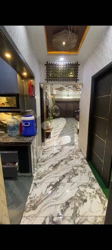 نارتھ ناظم آباد ۔ بلاک ایف نارتھ ناظم آباد,کراچی میں 4 کمروں کا 9 مرلہ فلیٹ 3.25 کروڑ میں برائے فروخت۔