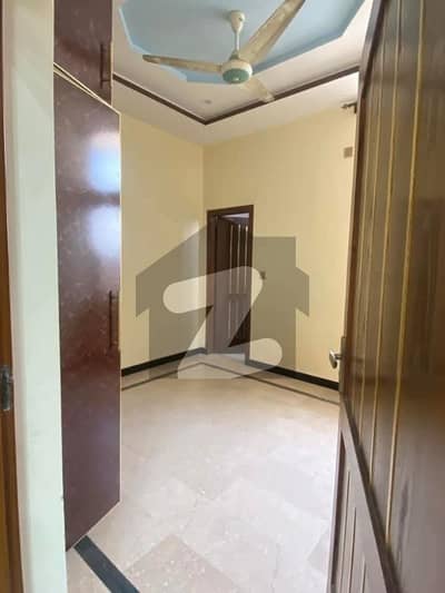 Ghouri town phase 4c1 5marla 2nd portion for rent