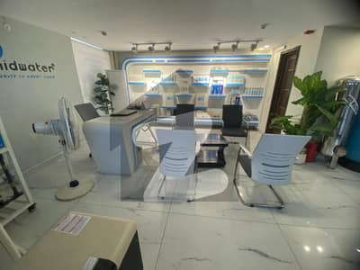 ڈی ایچ اے فیز 6 - سی سی اے بلاک ڈی ایچ اے فیز 6,ڈیفنس (ڈی ایچ اے),لاہور میں 4 مرلہ دکان 1.5 لاکھ میں کرایہ پر دستیاب ہے۔