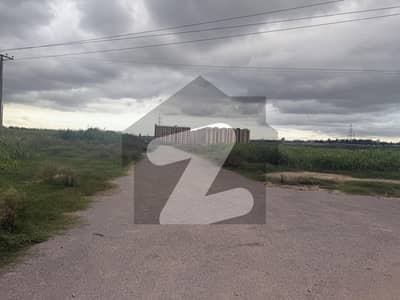 I-12/3 Nust To Back Ideal location level poot for sale