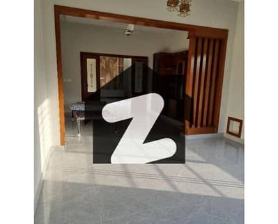 ڈی ۔ 12 اسلام آباد میں 6 کمروں کا 14 مرلہ مکان 14.5 کروڑ میں برائے فروخت۔