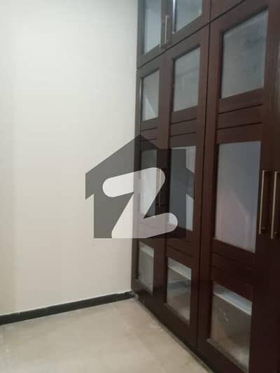 BEAUTIFUL LOCATION BASEMENT FOR RENT