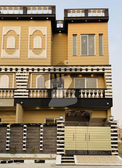 5 Marla Tripple Storey Solid Construction House