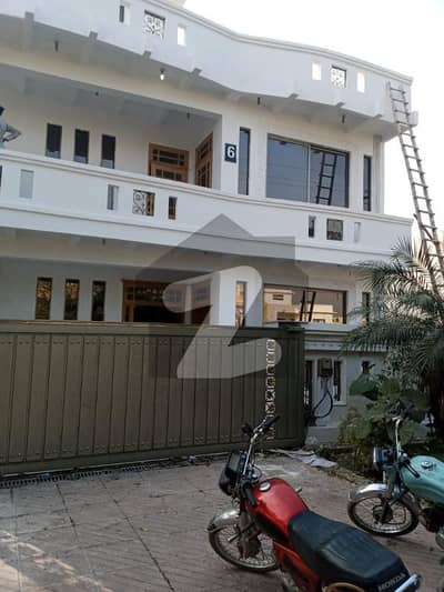 جی ۔ 13 اسلام آباد میں 3 کمروں کا 14 مرلہ بالائی پورشن 1.25 لاکھ میں کرایہ پر دستیاب ہے۔