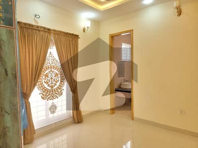 ٹی آئی پی ہاؤسنگ سوسائٹی ۔ فیز2 ٹی آئی پی ہاؤسنگ سوسائٹی,لاہور میں 5 کمروں کا 9 مرلہ مکان 2.75 کروڑ میں برائے فروخت۔