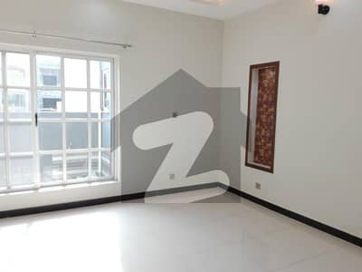 BEAUTIFUL LOCATIONS PORTION FOR RENT IN OUTSTANDING VIEW