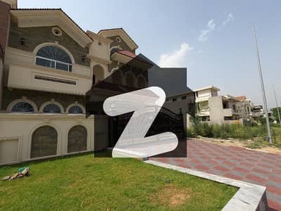 ڈی ۔ 12 اسلام آباد میں 6 کمروں کا 10 مرلہ مکان 11.5 کروڑ میں برائے فروخت۔