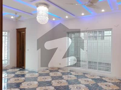 BEAUTIFUL LOCATION BRAND NEW HOUSE FOR RENT