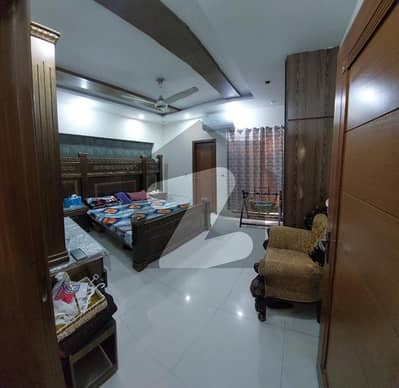 Valencia Town Kanal Upper Portion For Rent