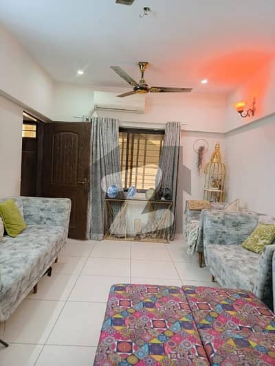 Prime Location Gulistan-E-Jauhar - Block 3-A 1750 Square Feet Flat Up For Sale