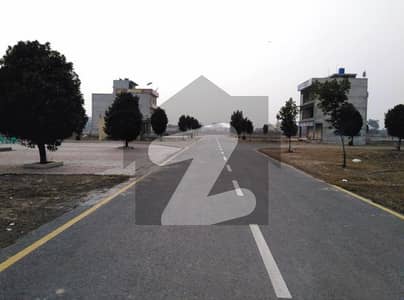 1 Kanal Plot Available Fore Sale Prime Location