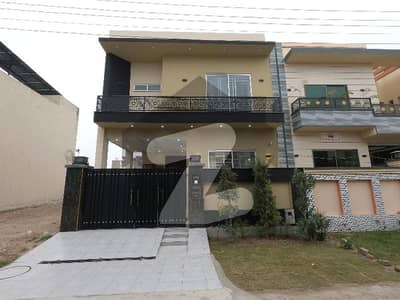 EME Society - Block D House Sized 5 Marla