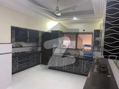 Prime Location 1000 Square Yards House In DHA Phase 6 Is Available