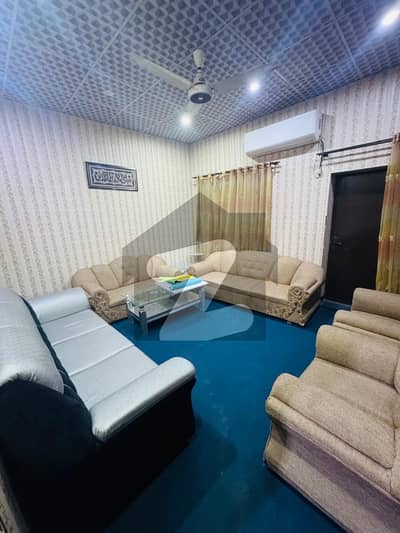 مدینہ ٹاؤن فیصل آباد میں 4 کمروں کا 5 مرلہ مکان 1.45 کروڑ میں برائے فروخت۔