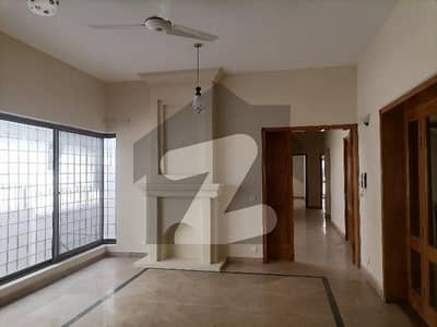 ایف ۔ 7/1 ایف ۔ 7,اسلام آباد میں 5 کمروں کا 1 کنال مکان 45.0 کروڑ میں برائے فروخت۔