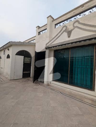 Prime Location 2 Bed Portion For Rent