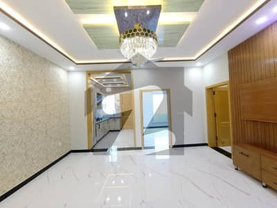 4 Bedroom Old House Aavailable For Sale