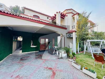 لیک سٹی - سیکٹر ایم-7اے لیک سٹی,رائیونڈ روڈ,لاہور میں 3 کمروں کا 12 مرلہ مکان 1.4 لاکھ میں کرایہ پر دستیاب ہے۔