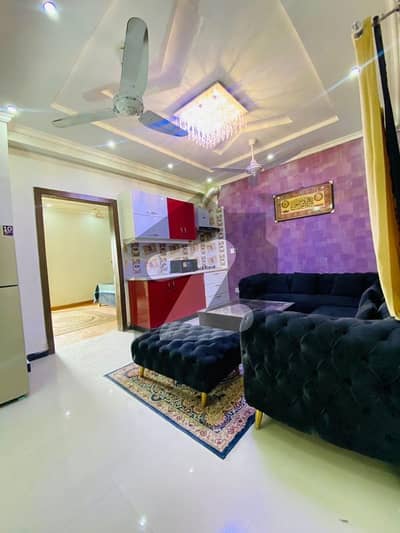 1 Bedroom attached washroom,tv Lounch,Modrn kitchen, Marglla view, flat available for Rent in E11 Makkah tower