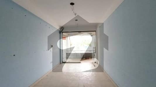 آئی ۔ 8 اسلام آباد میں 1 مرلہ دکان 4.3 کروڑ میں برائے فروخت۔