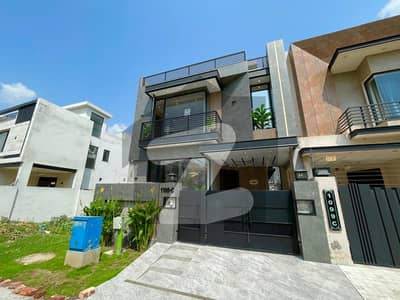 5 Marla Ultra Modern Brand New House For Rent In DHA Phase 9