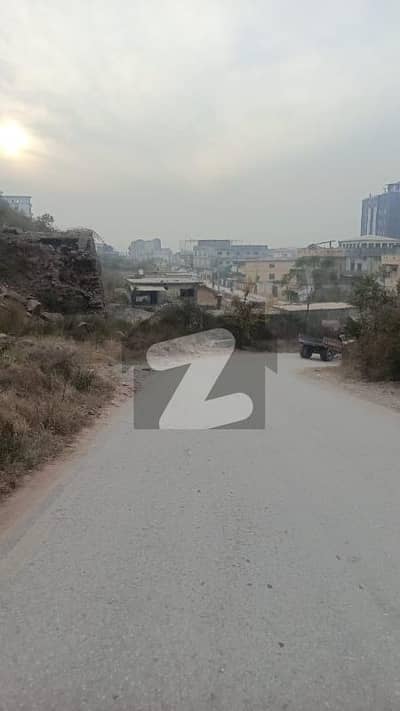 Bani Gala 10 Marla Corner Plot