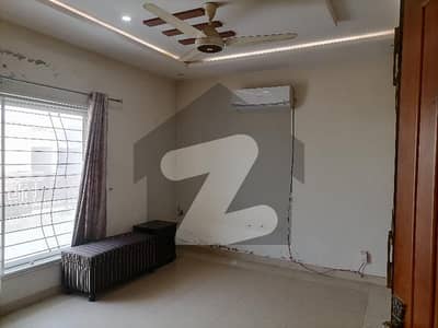 Paragon City House Sized 4 Marla