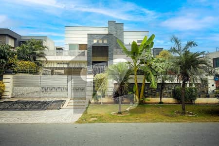 ڈی ایچ اے فیز 3 ڈیفنس (ڈی ایچ اے),لاہور میں 5 کمروں کا 1 کنال مکان 2.2 لاکھ میں کرایہ پر دستیاب ہے۔