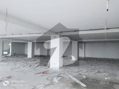 32 MARLA (45000 SQUARE FEET) BRAND NEW BUILDING 7 FLOORS